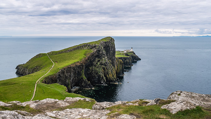 cliff sea isle of skye