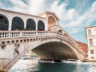 rialto bridge venice italy
